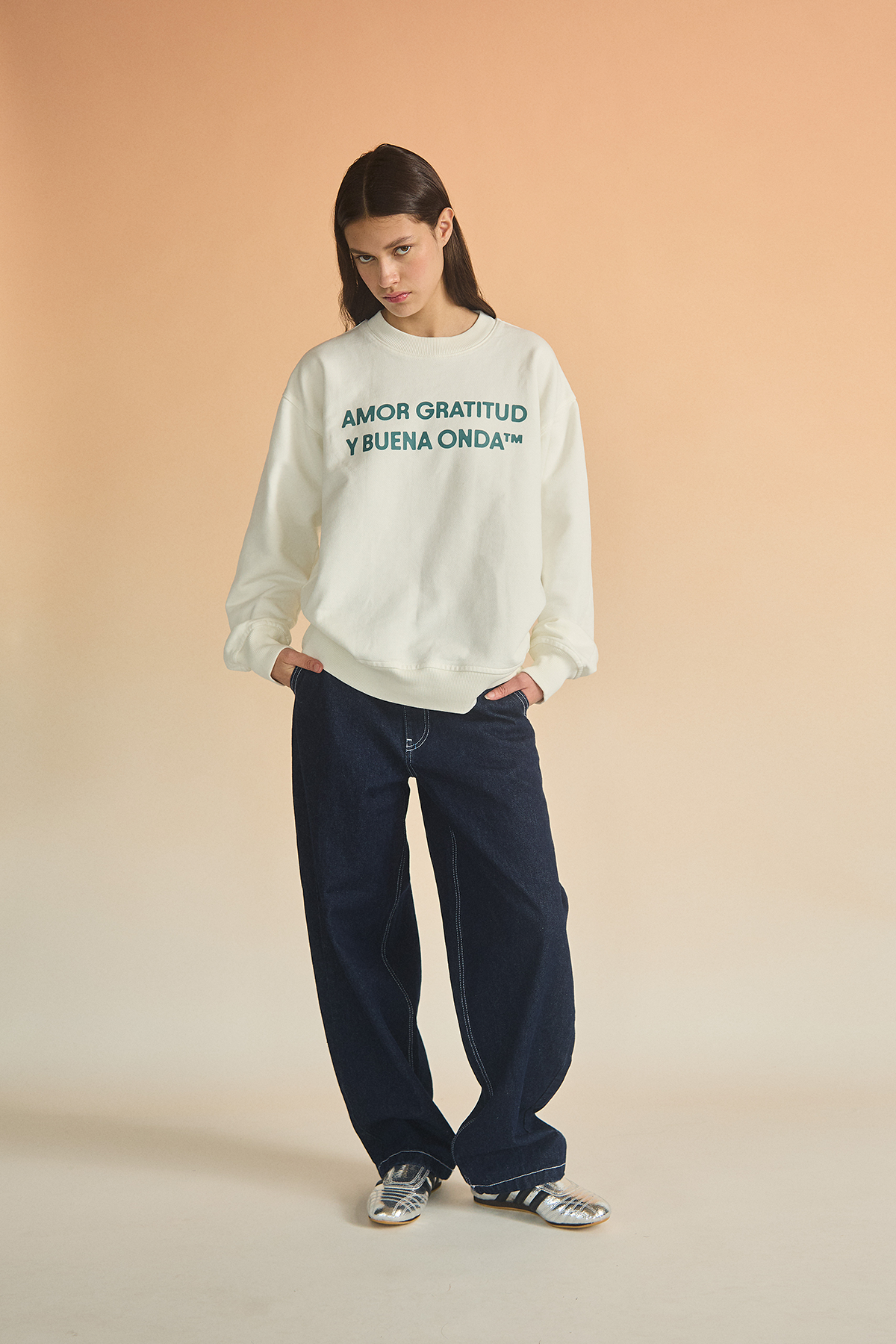 SIGNATURE LOGO CREWNECK  IVORY