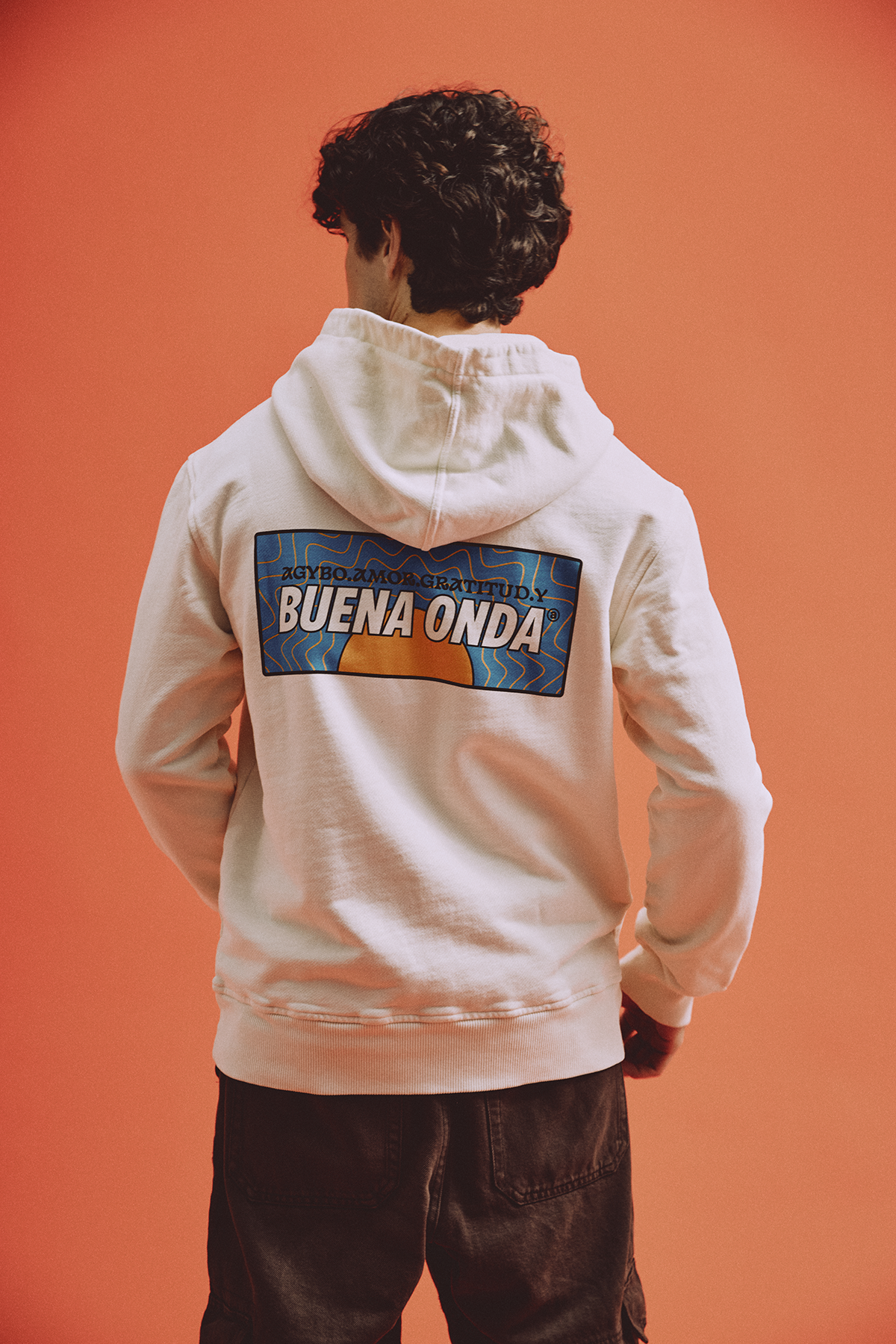 BUENA ONDA HOODIE