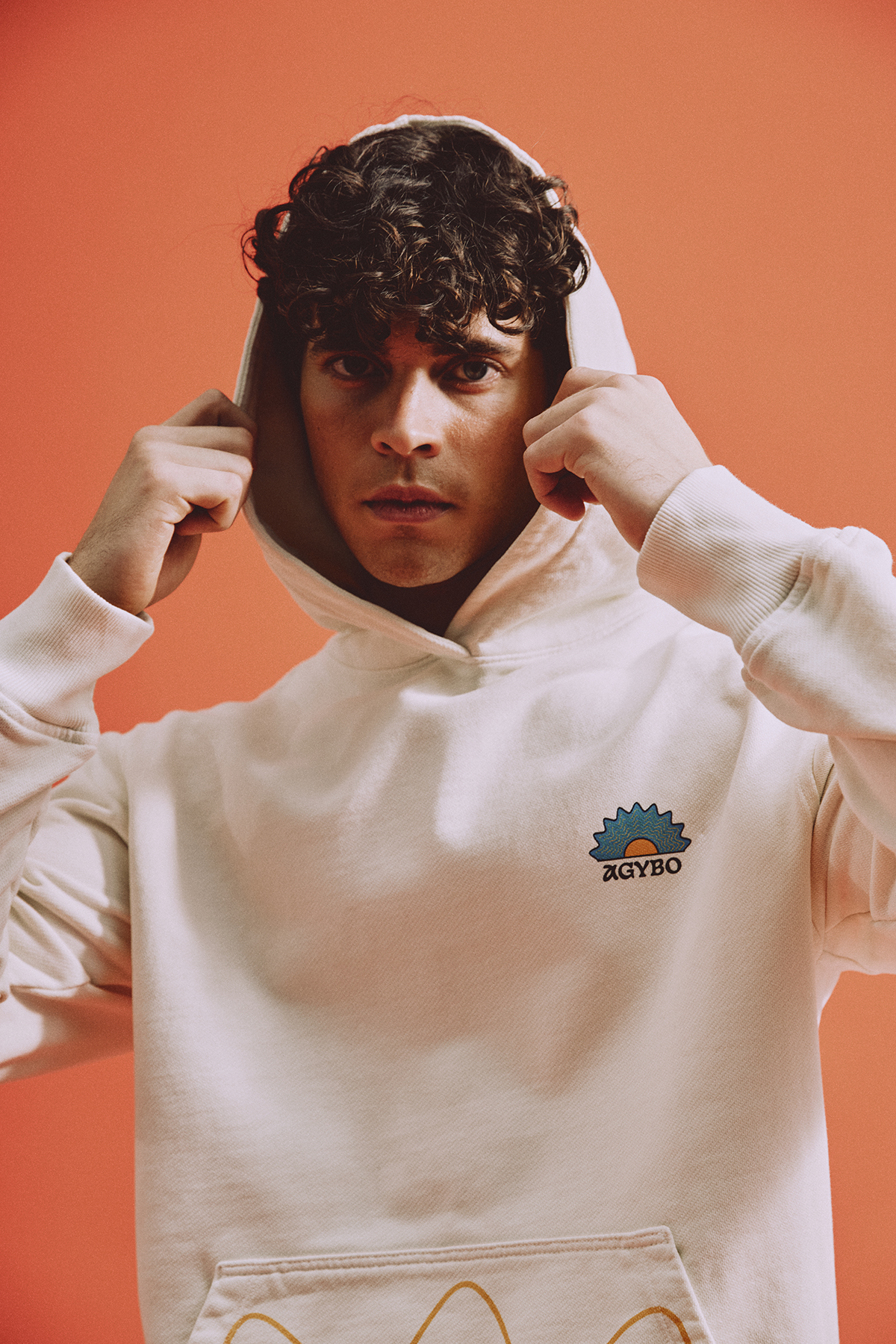 BUENA ONDA HOODIE