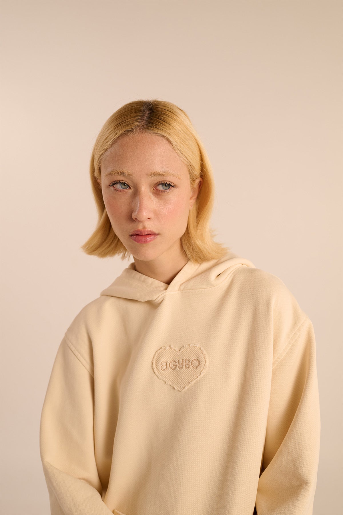 CORE HOODIE BEIGE
