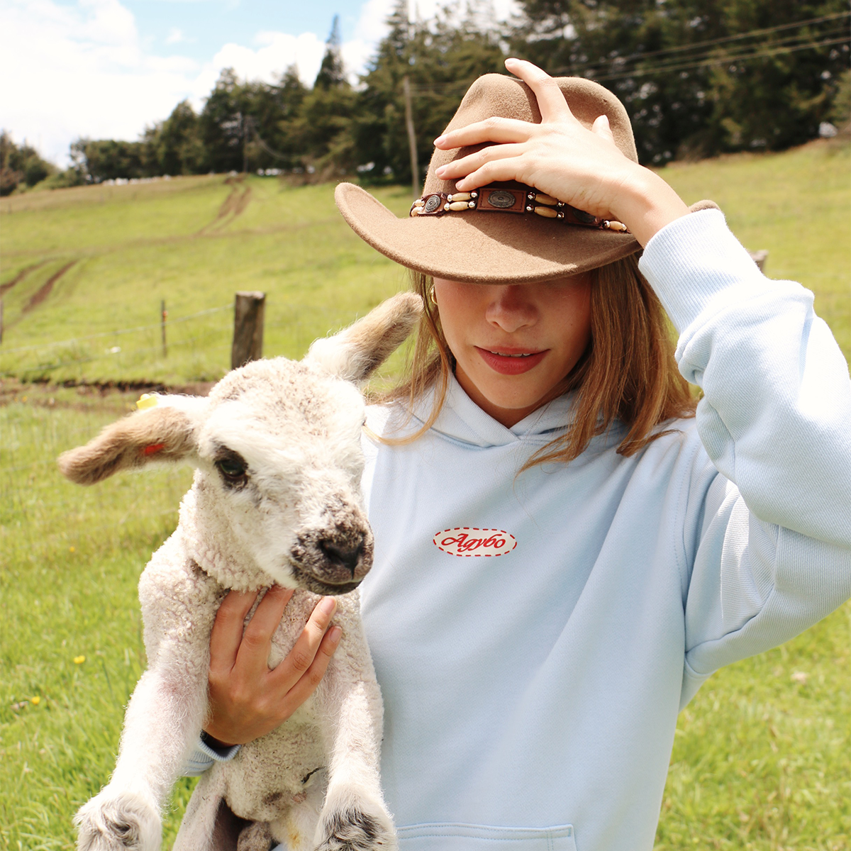 BABY_LAMB_HOODIE_3_f16d59ee-466e-4ed5-845a-bd5108adfdde.png