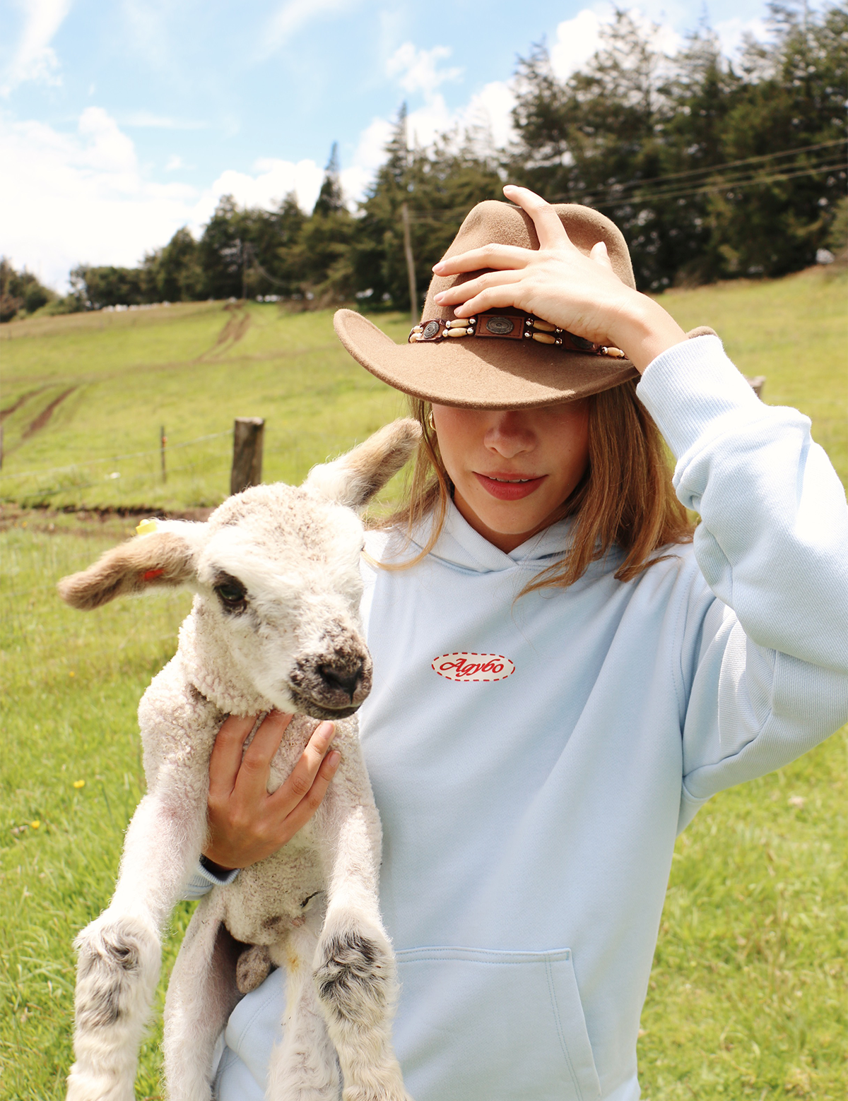 BABY_LAMB_HOODIE_3_f16d59ee-466e-4ed5-845a-bd5108adfdde.png