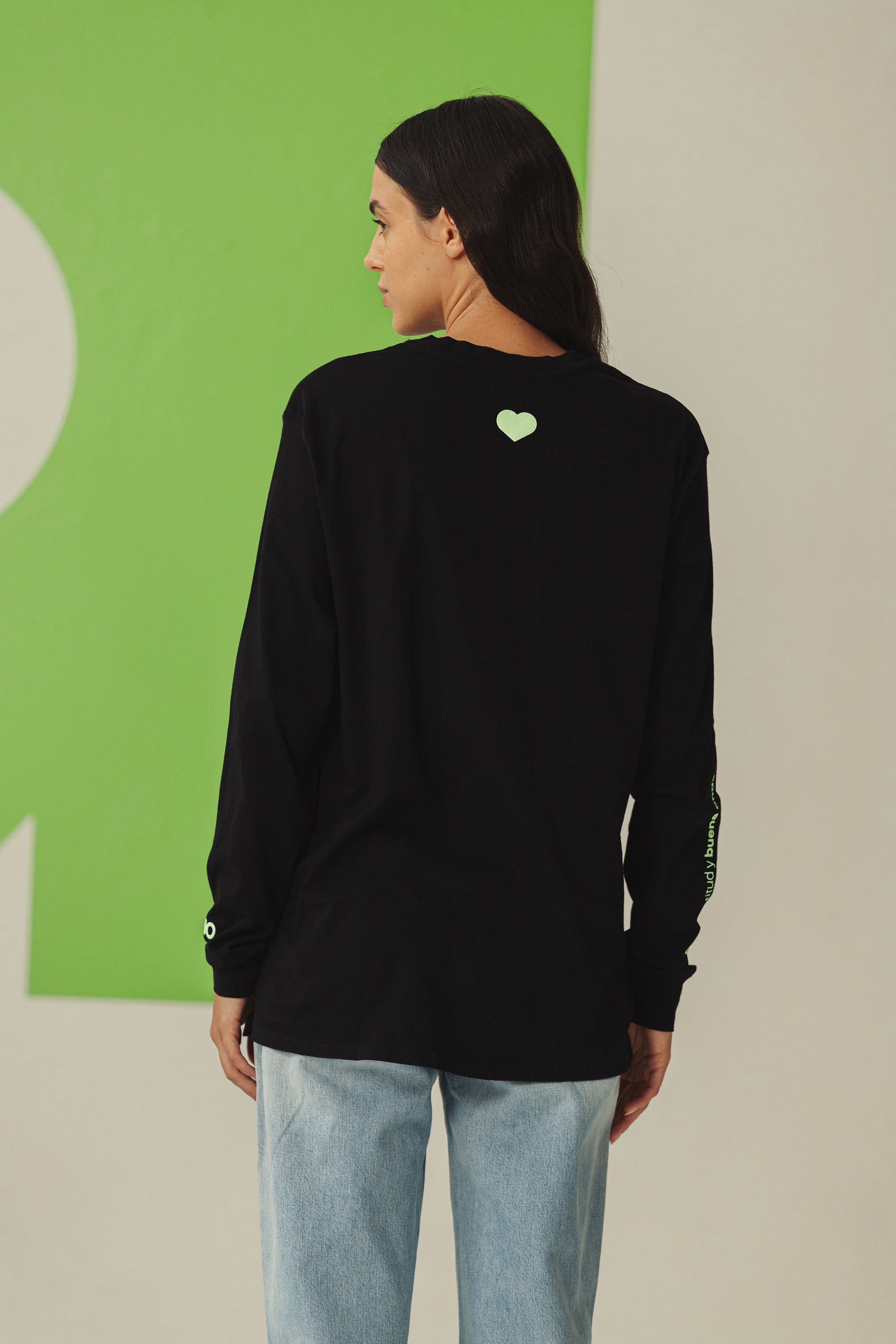 BASIC LONG SLEEVE - BLACK