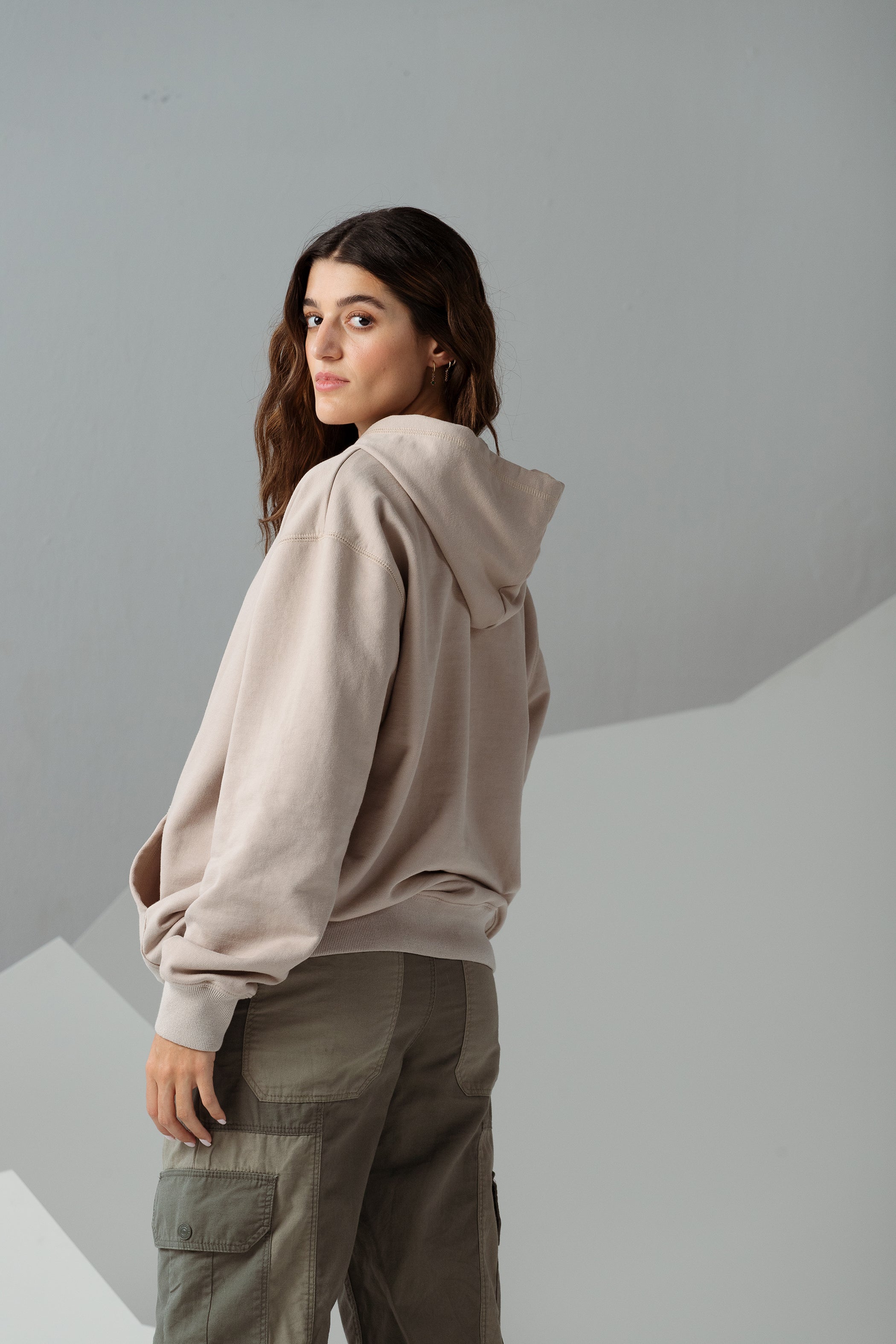 MOUNTAIN HOODIE