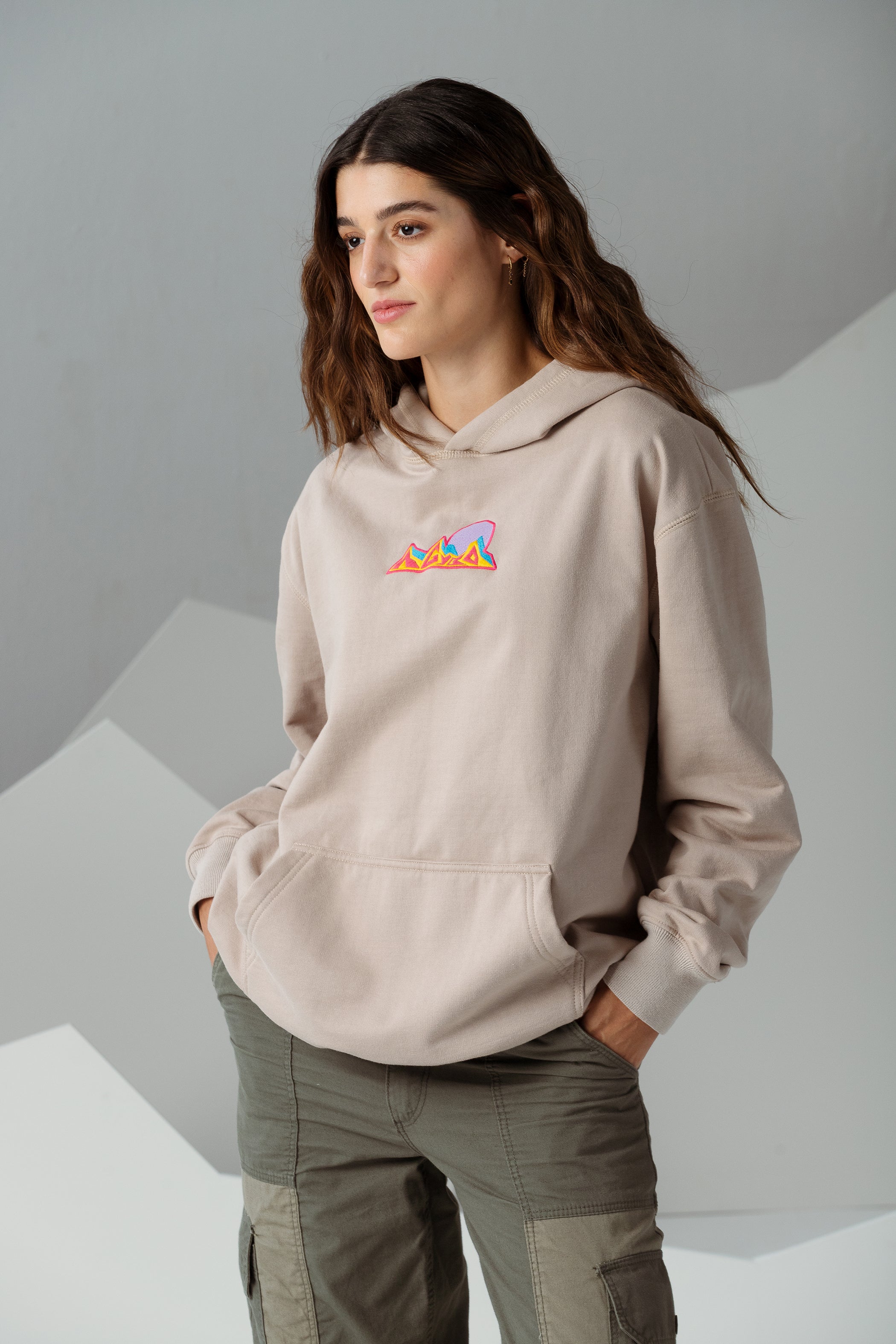 MOUNTAIN HOODIE