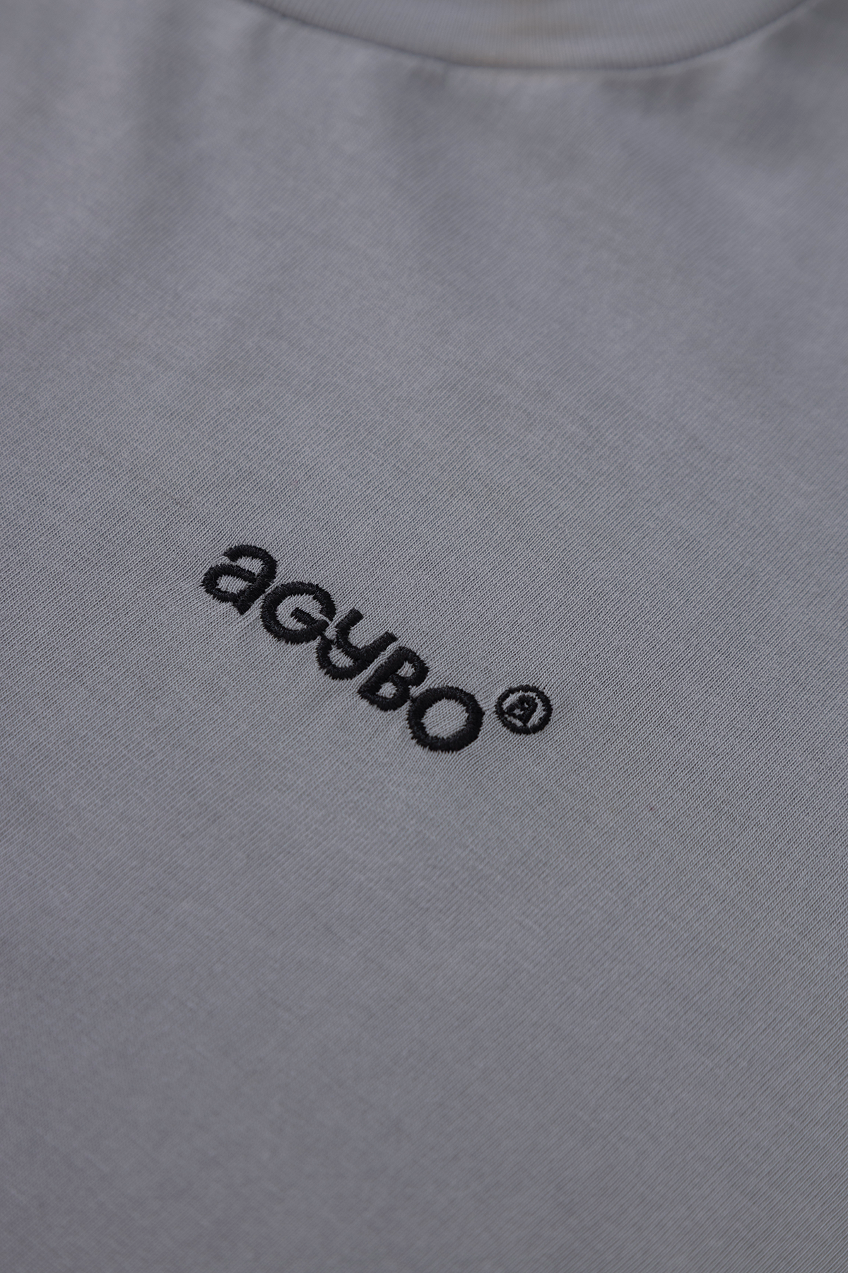 ESSENTIAL T-SHIRT GREY