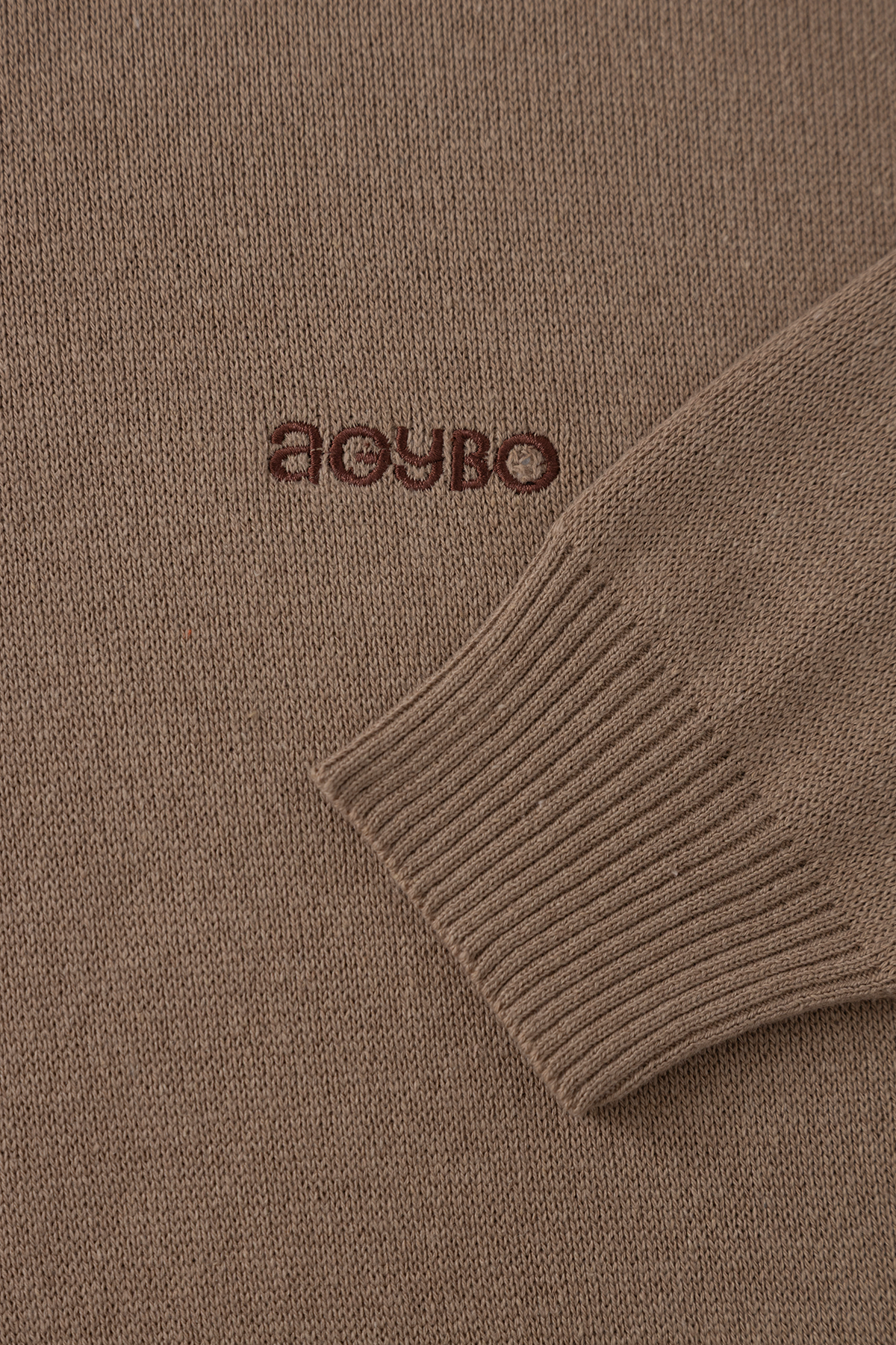 ESSENTIAL SWEATER CAMEL