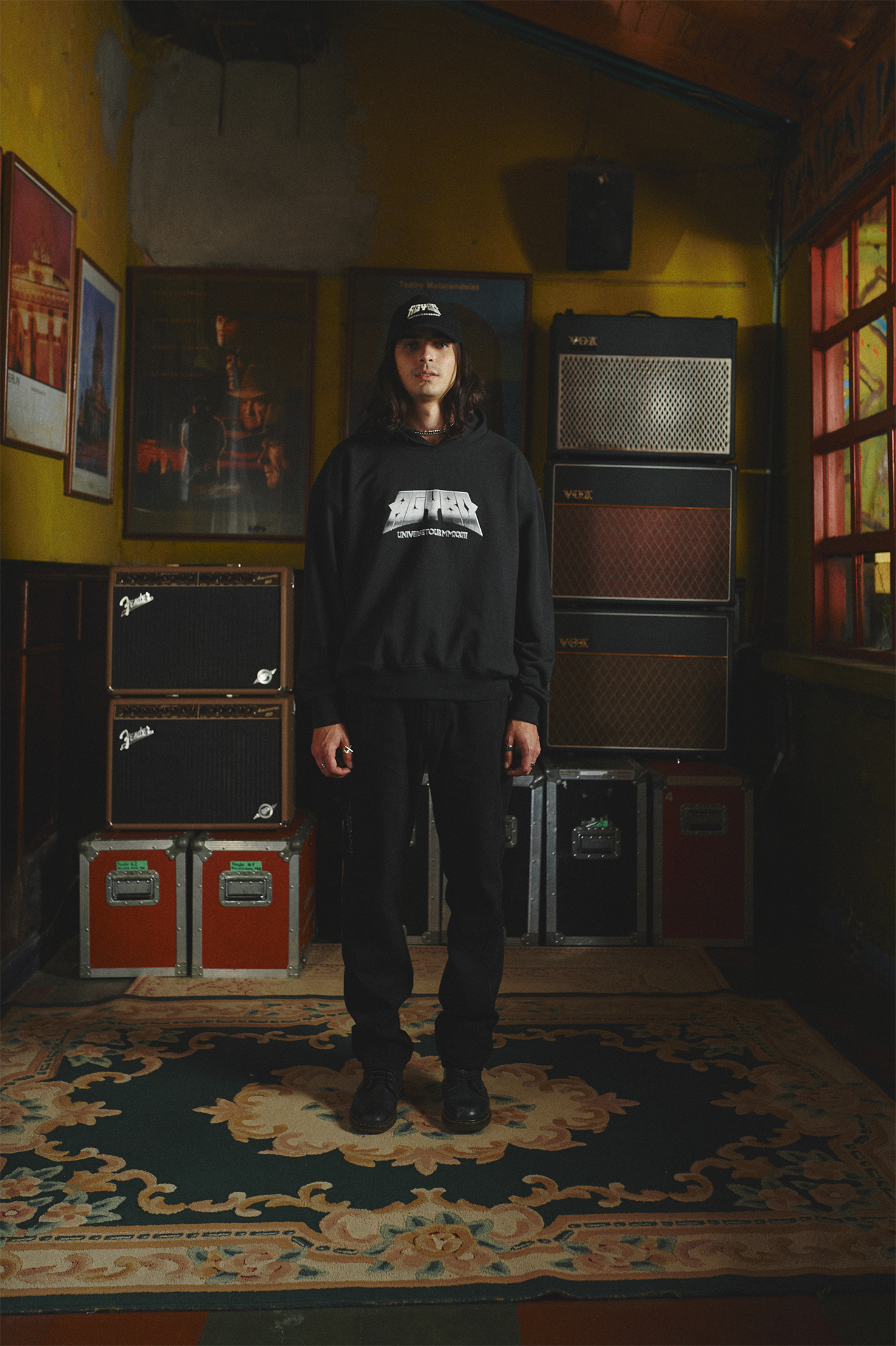 BACKSTAGE HOODIE